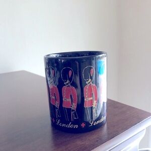 London Royal Guard Souvenir Mug – Blue Coffee Cup – England Travel Collectible